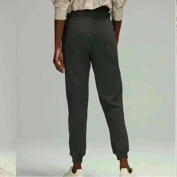 Lululemon Athletica Stretch Luxtreme High-Rise Jogger Graphite Grey Women's - Picture 4 of 8
